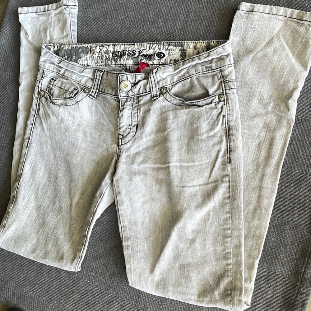 Guess Woman’s Pants 29